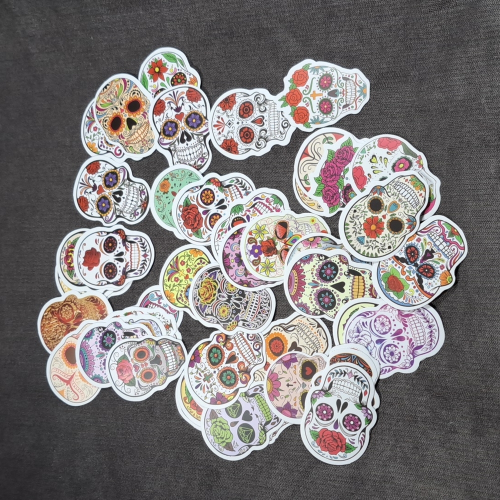 Bellśche 25 Pack Misc. Sugar Skulls Day of the Dead Themed Stickers NEW